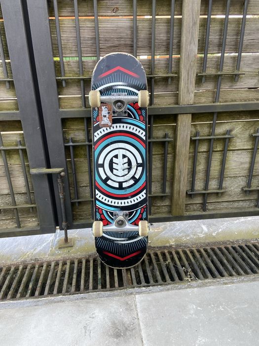 Skate com lixa preta