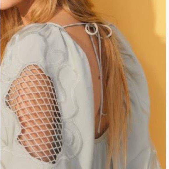 Фисташковое платье макси оверсайз H&M вышивка