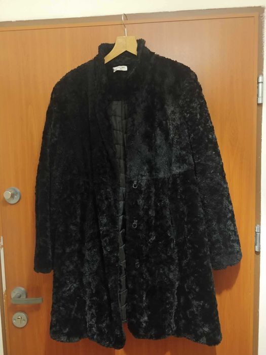 płaszcz sztuczne futro