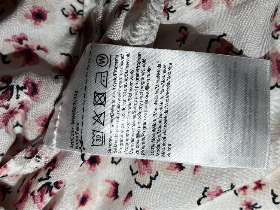 Biała bluzka w kwiaty, rozmiar S