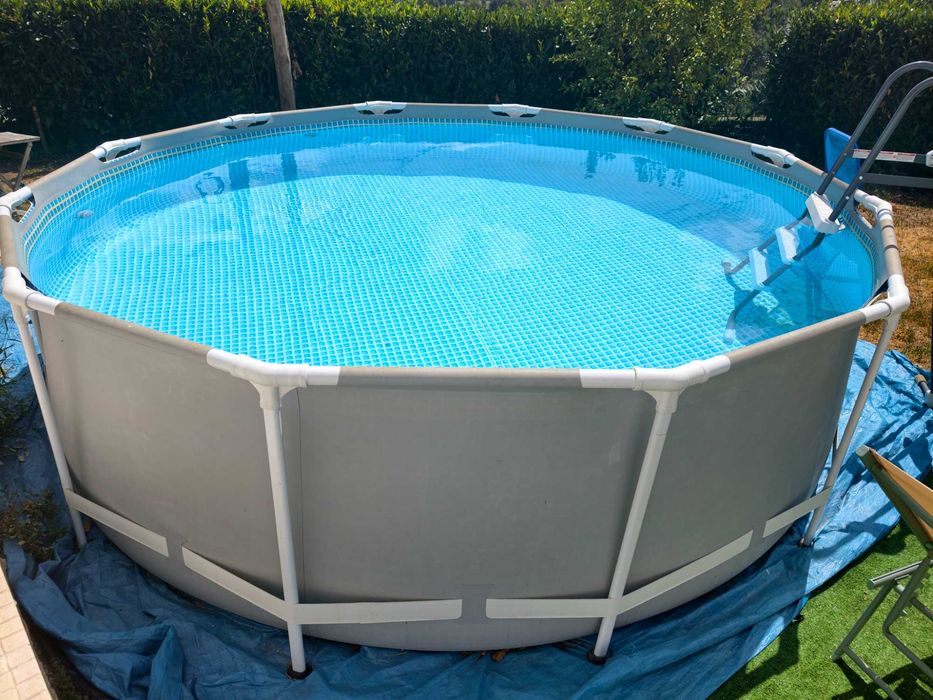 Piscina Redonda 3,6m x 0.99m Estrutura Prism Frame + Filtro, Escada, Cobertura, Tapete