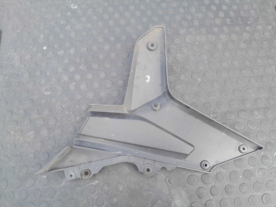 Junak RS125 Osłona Boczna Ramy Prawa
