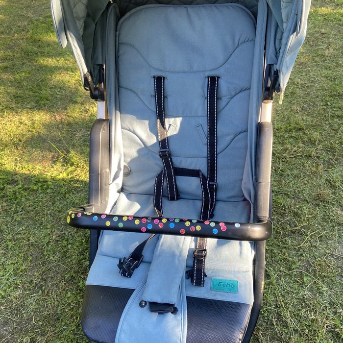 Продам прогулянкову коляску Carrello Echo