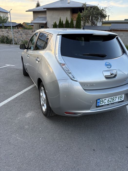 Nissan Leaf 30 kwh