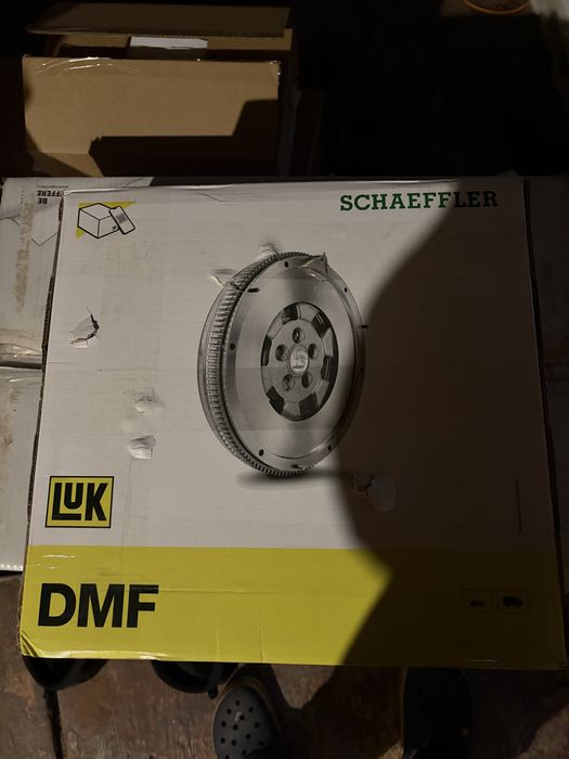 Koło dwumasowe sprzęgła LUK bmw (e38 e36)