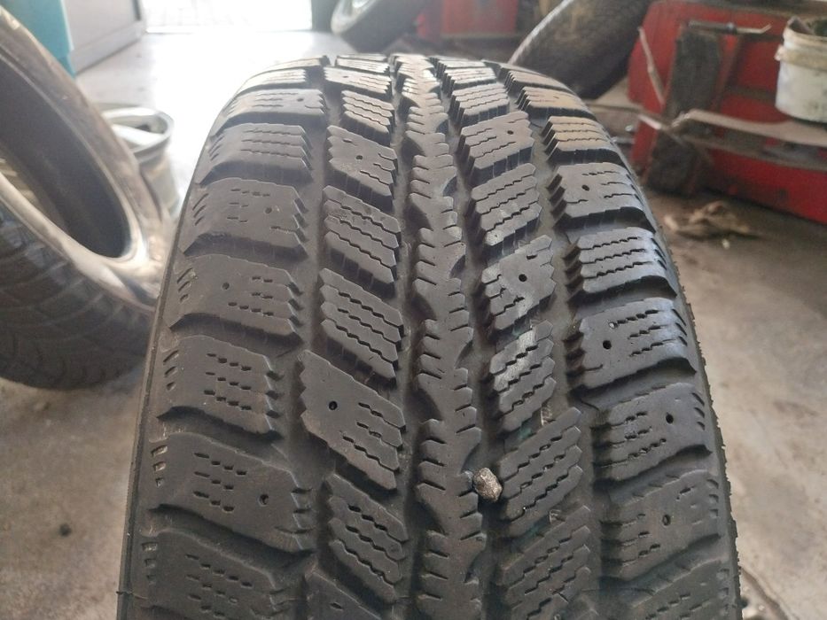 Opona Zimowa Nexen 225/60R16 98T