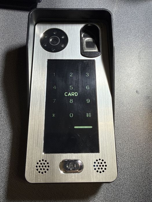 Wideodomofon z odciskiem lini papilarnych