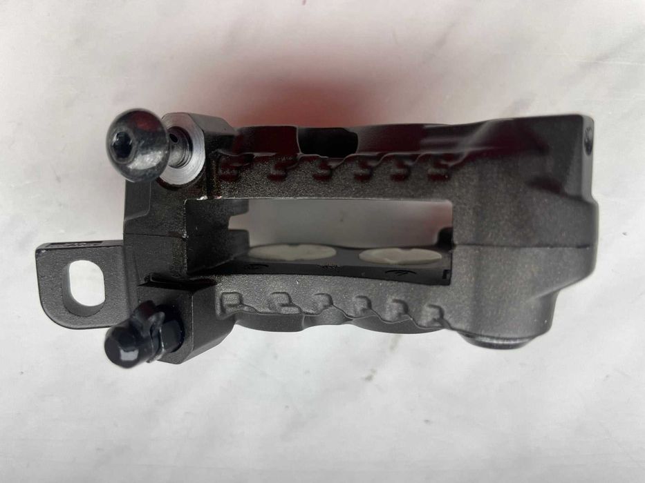 Nowy Zacisk hamulcowy Shimano ZEE BR-M640, Post Mount Enduro