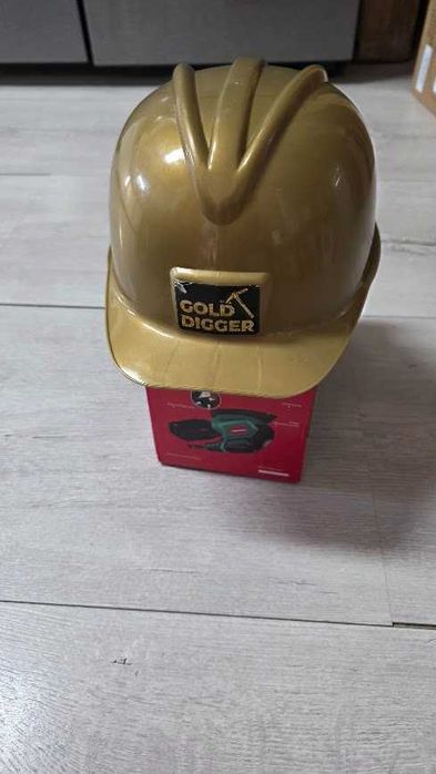 Kask hełm poszukiwacz skarbów nakrycie głowy na karnawał i imprezy tematyczne