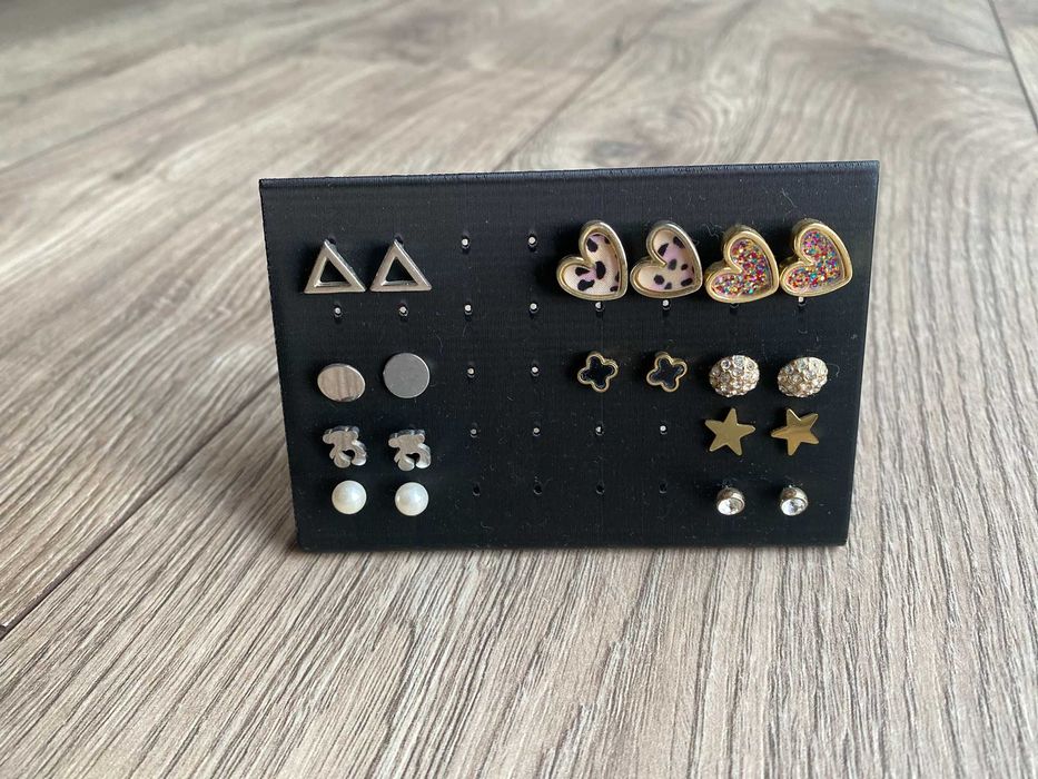 Organizer na kolczyki, wkręty, stojak