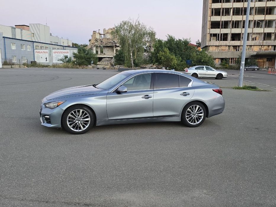 Продам infiniti Q50 в отличном состоянии