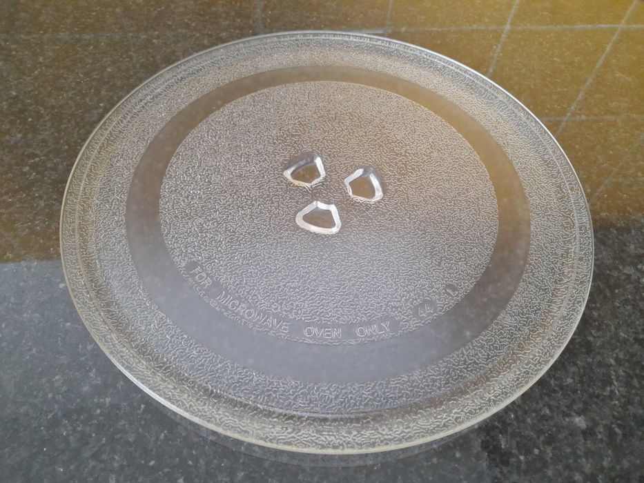 Prato microondas 24,5 cm diâmetro