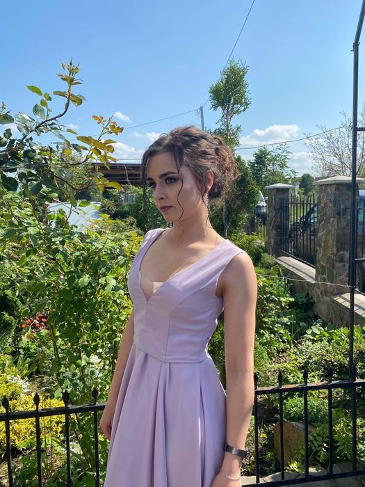 Ніжна вечірня сукня