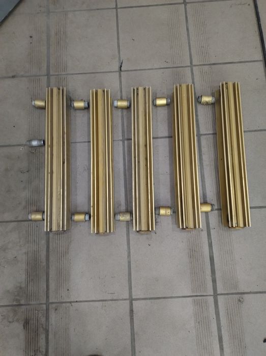 Grzejnik aluminiowy złoty PRL