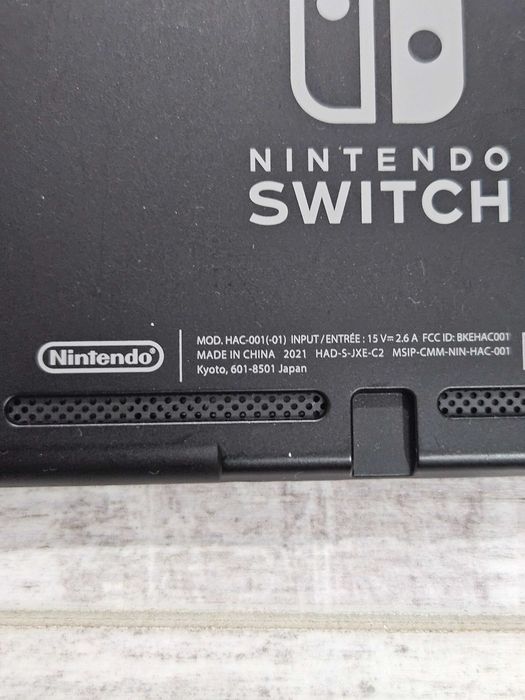 Nintendo Switch V2 Neon + karta 128 GB