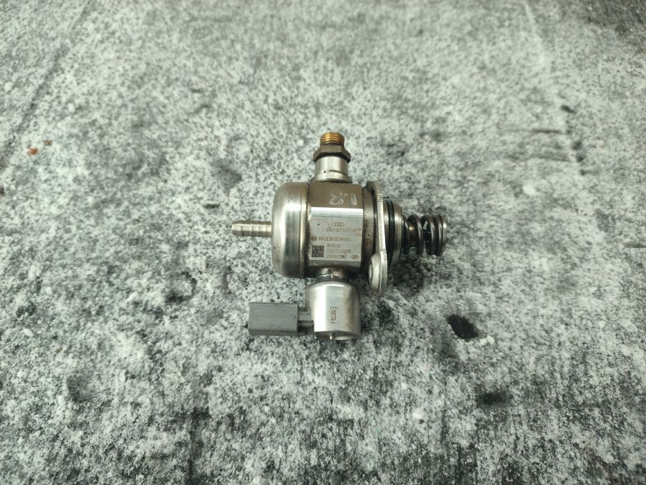 Паливний насос високого тиску 1.8 TSI VW Passat Golf Tauran Skoda