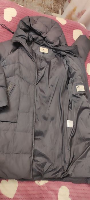 Зимовий пуховик жіночий