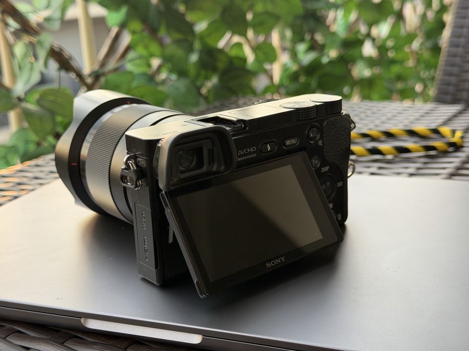 Sony a6000/ lente FE 2/28