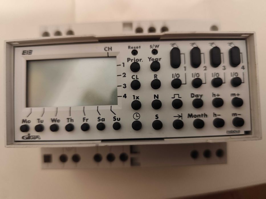 Programator czasowy Gira