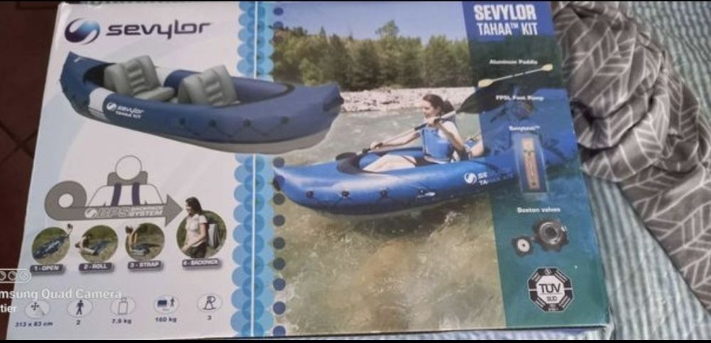 Canoa insuflável vendo troco