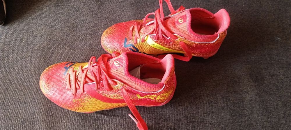 Buty piłkarskie Kpista roz.32