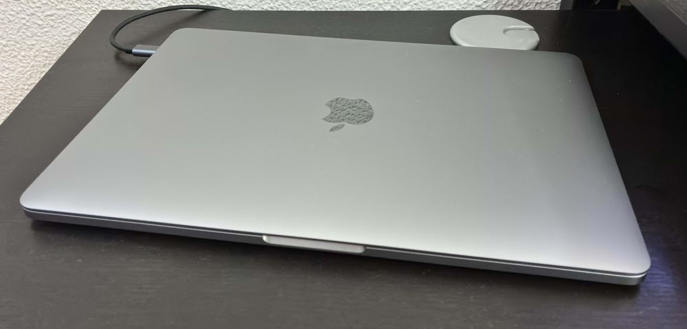 MacBook Pro 13-Inch