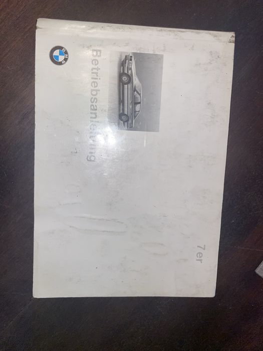 Livro da bmw serie 7 modelo e38