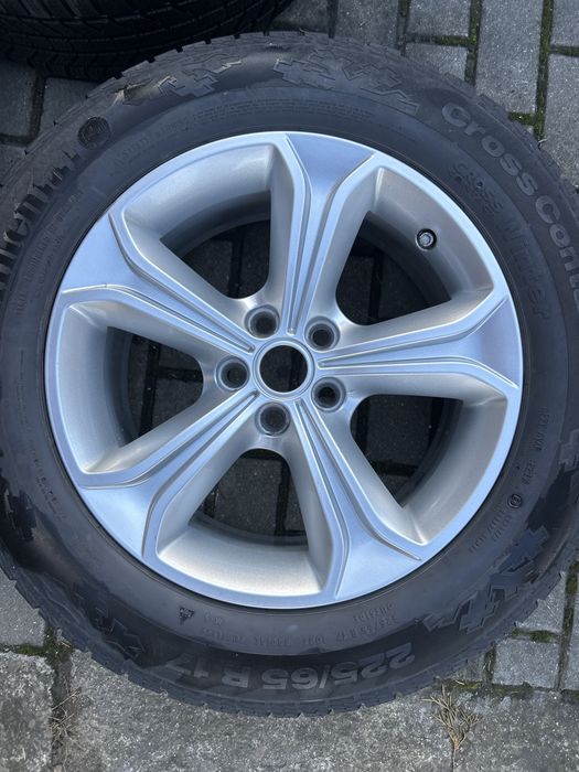 Koła zimowe 17’ land rover