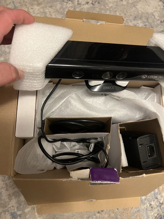 Xbox 360 250GB  //