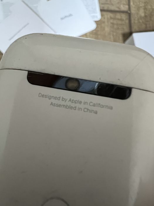 AirPods 1 навушники