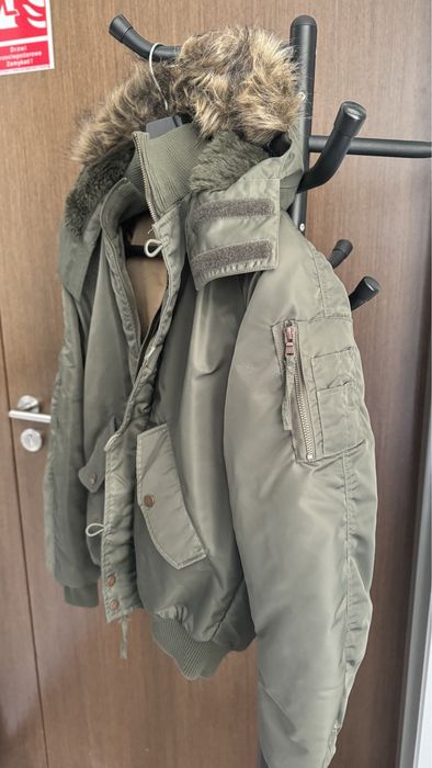 Kurtka zimowa bomberka