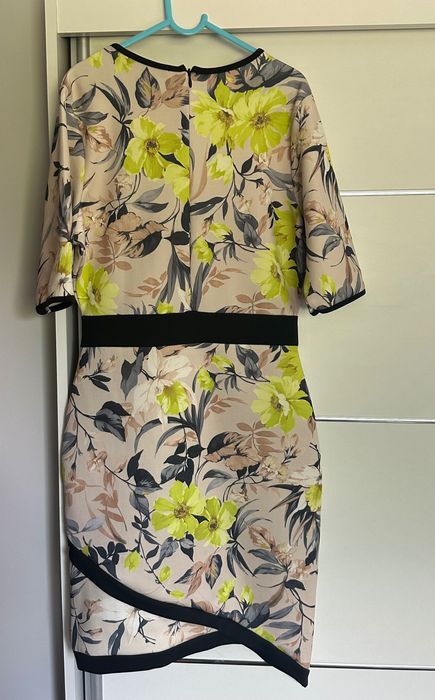 Sukienka w kwiaty missguided