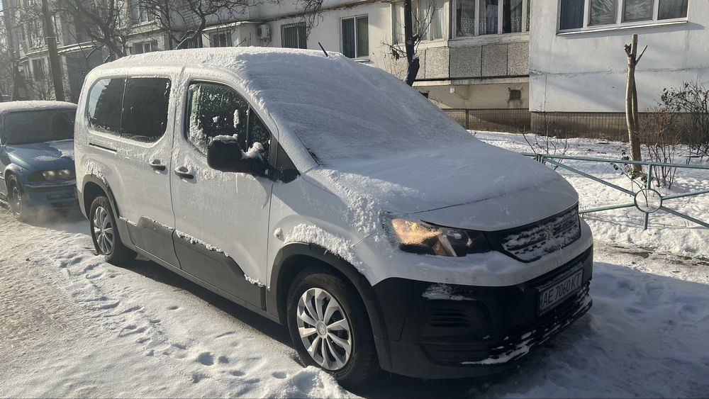 Пежо рифтер . Партнер