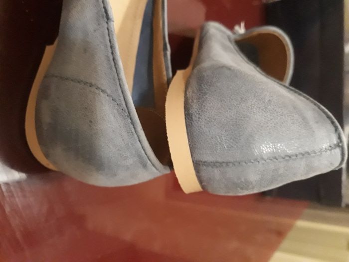 Женские топсайдеры.