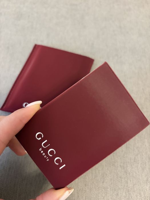 Дзеркало від Gucci
