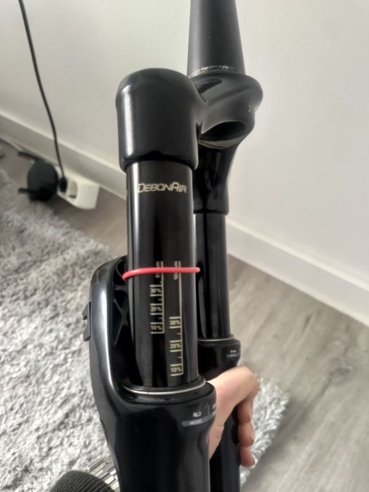 Suspensão RockShox SID RL 29" Boost 100mm DebonAir