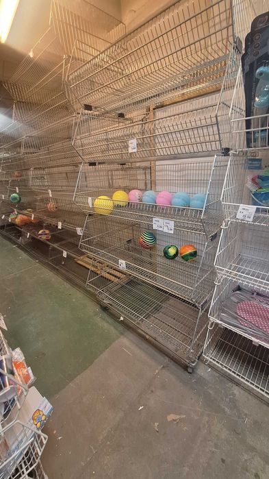 Regały magazynowe sklepowe kosze