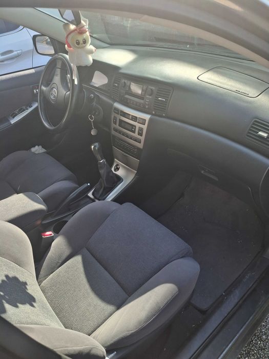 Toyota Corolla Hatchbak ZZE120