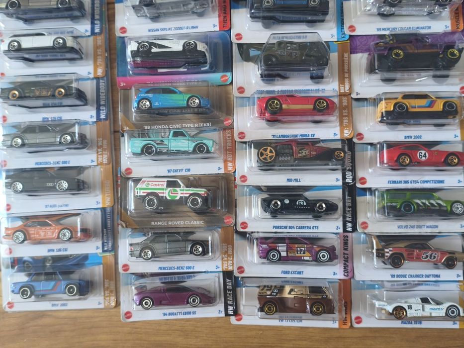 Hot wheels samochody kolekcjonerskie 75szt