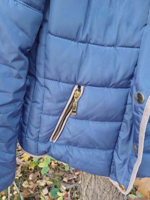 Kurtka jesienno- wiosenna z kapturem marki Stradivarius rozmiar M.