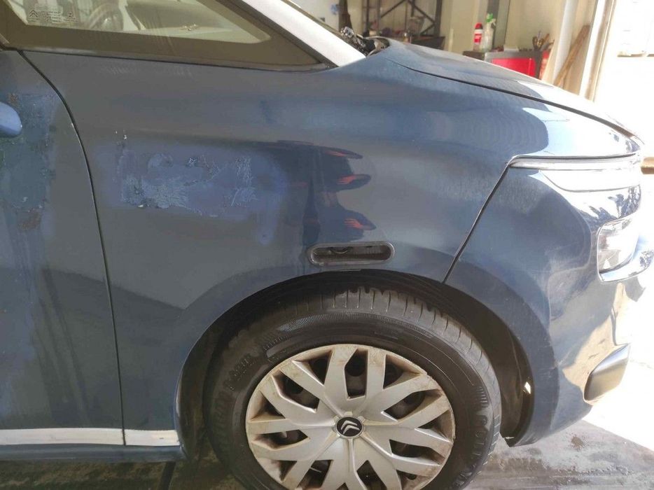 GUARDA-LAMAS FRENTE DIREITO CITROEN C4 PICASSO FEEL