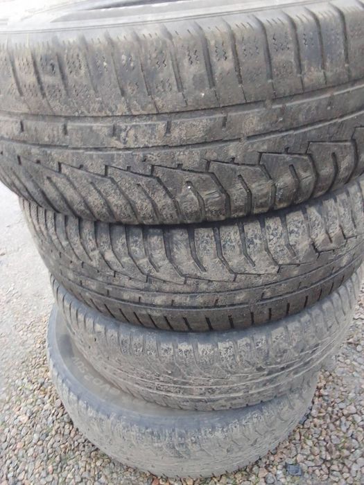 Шини для автомобіля