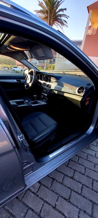 Mercedes-Benz 250 — fotografia 5