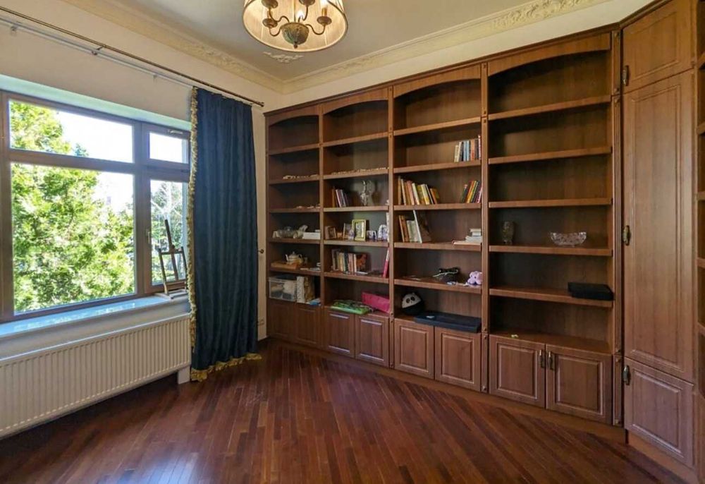 Приватний будинок 280 м² у КМ «Аріадна» | 10 соток | охорона | автономність АП