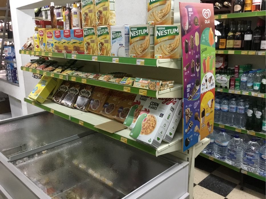 Mercearia venda ou aluga bom negocio