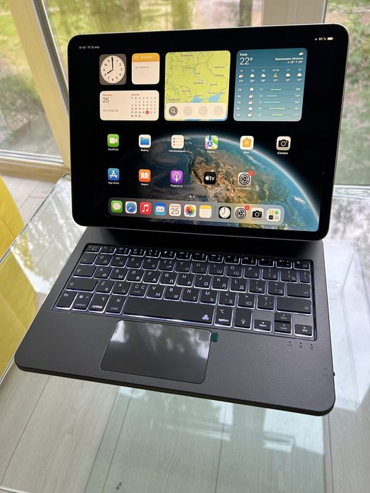 Чохол-клавіатура Apple Magic Keyboard для Apple iPad Pro 11, Air