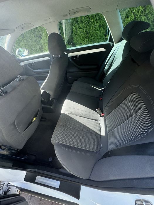 Seat exeo 2012r , benzyna