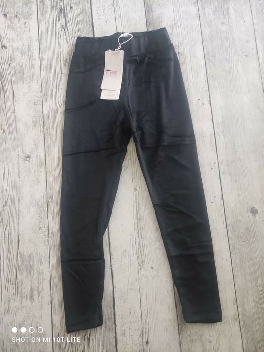 Spodnie welurowe 122/128