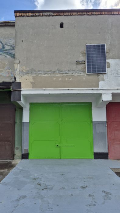 Garaż murowany fotowoltaika   własny prąd Mysłowice  Brzęczkowice