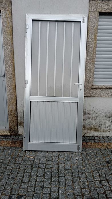Porta de alumínio